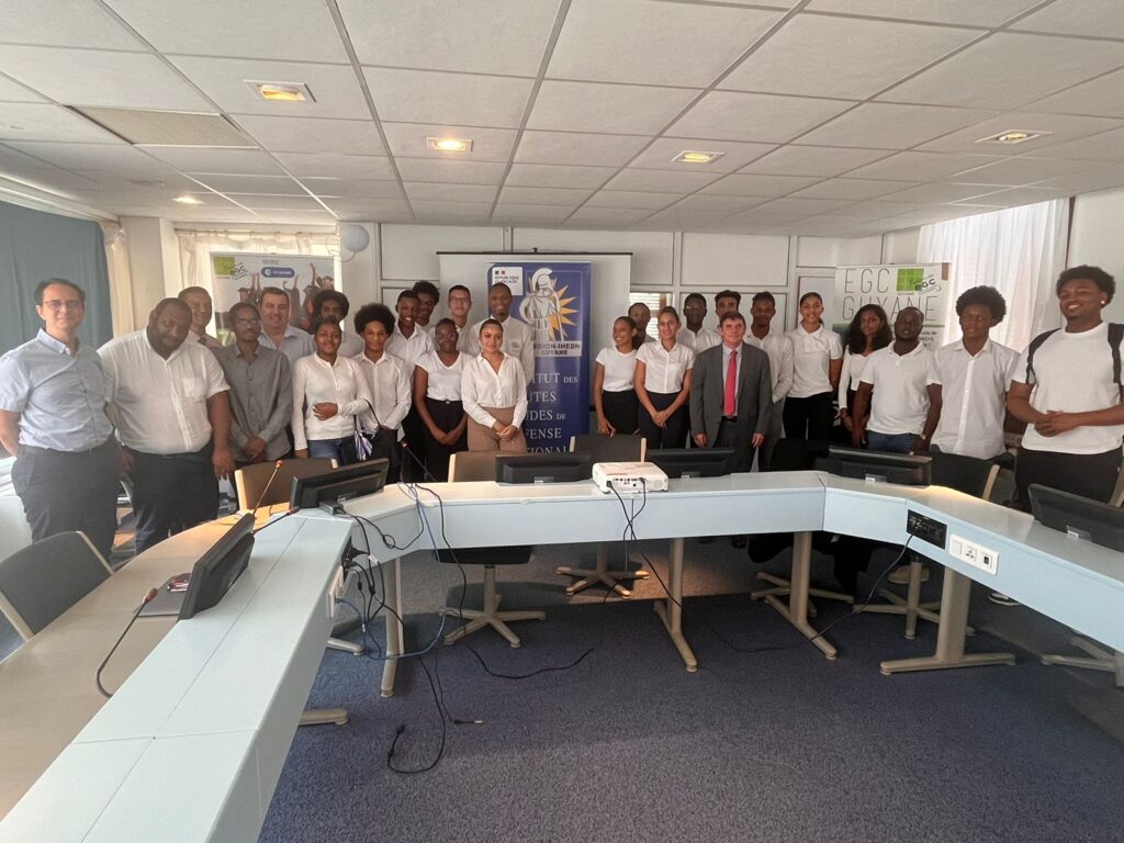 Signature partenariat EGC Guyane IHEDN Guyane